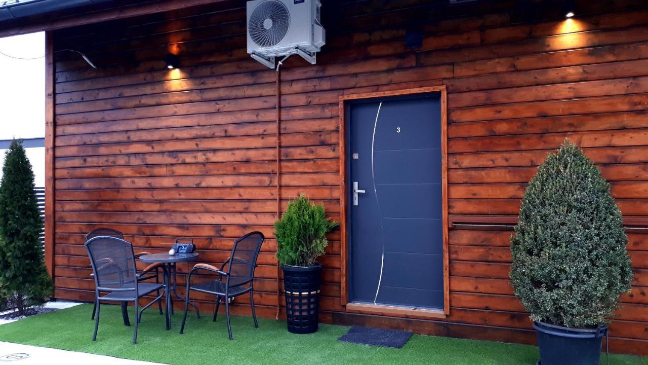 Penzion Florens, Nesvady Eksteriør billede